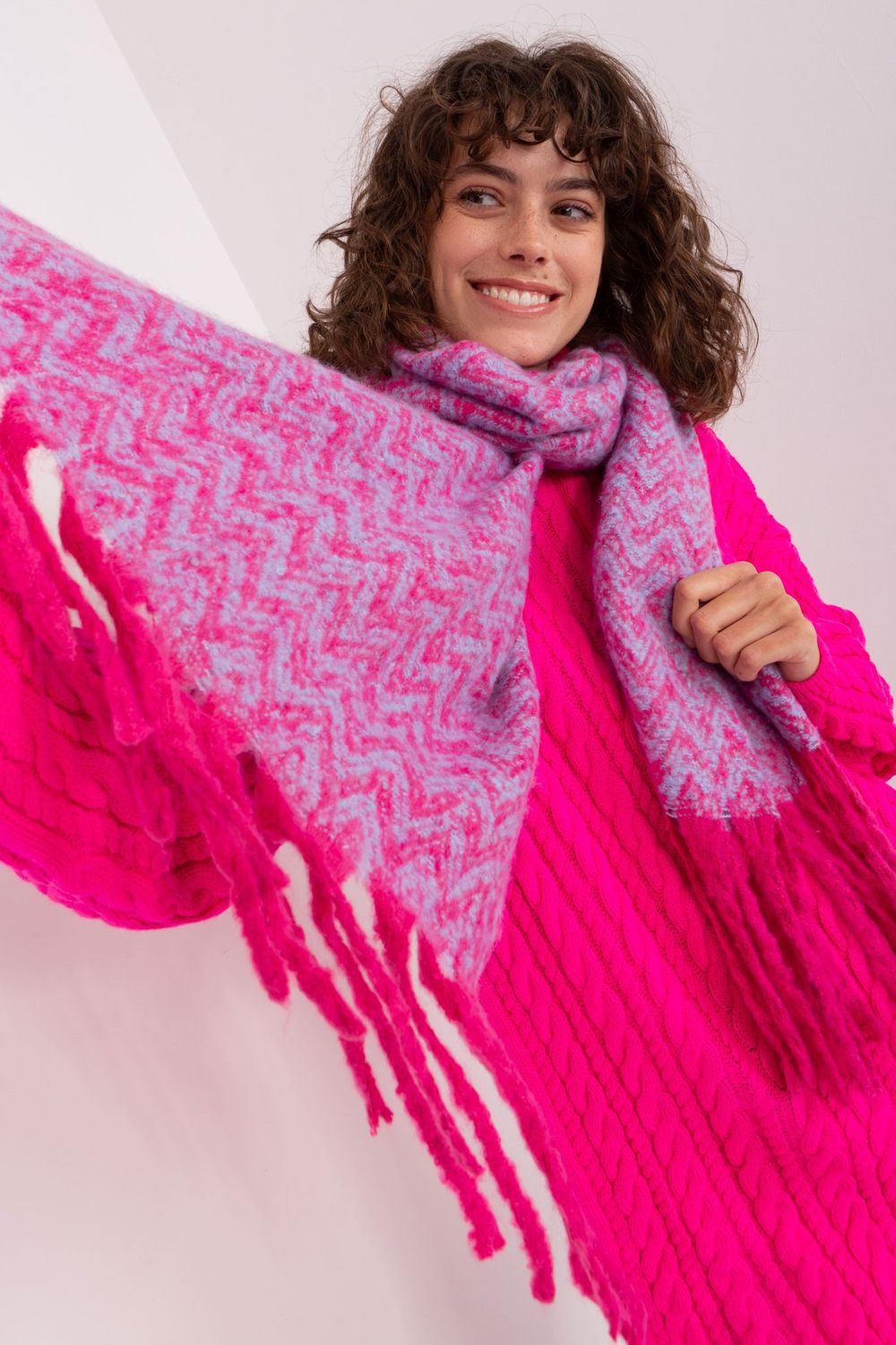Scarf model 189232 AT