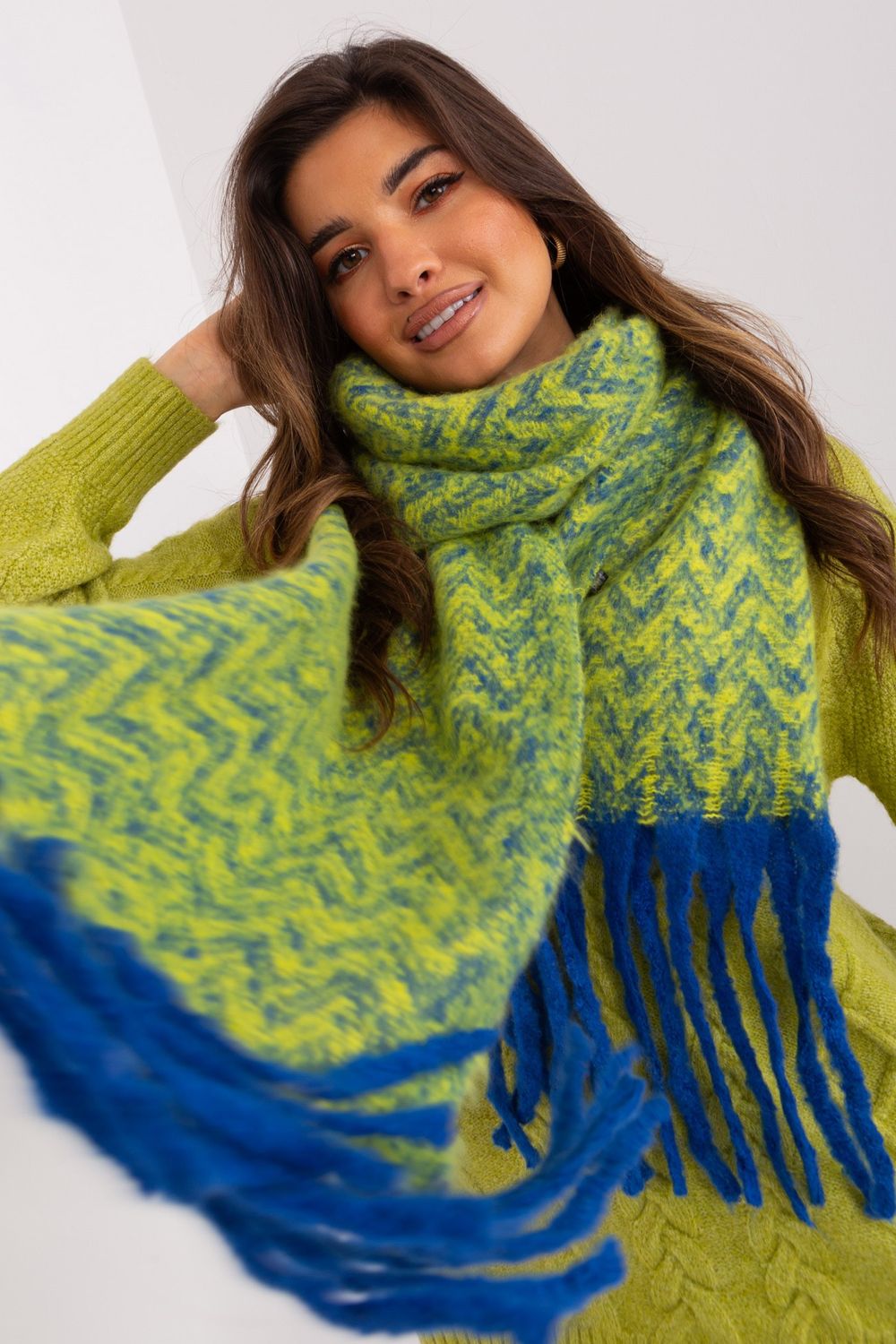 Scarf model 189234 AT