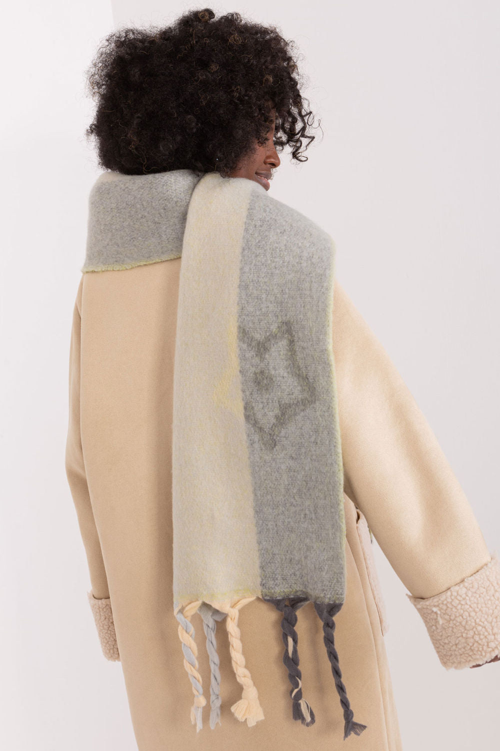 Scarf model 190558 AT