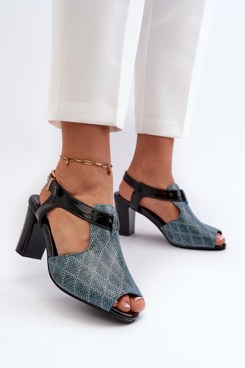 Slippers model 196232 Step in style