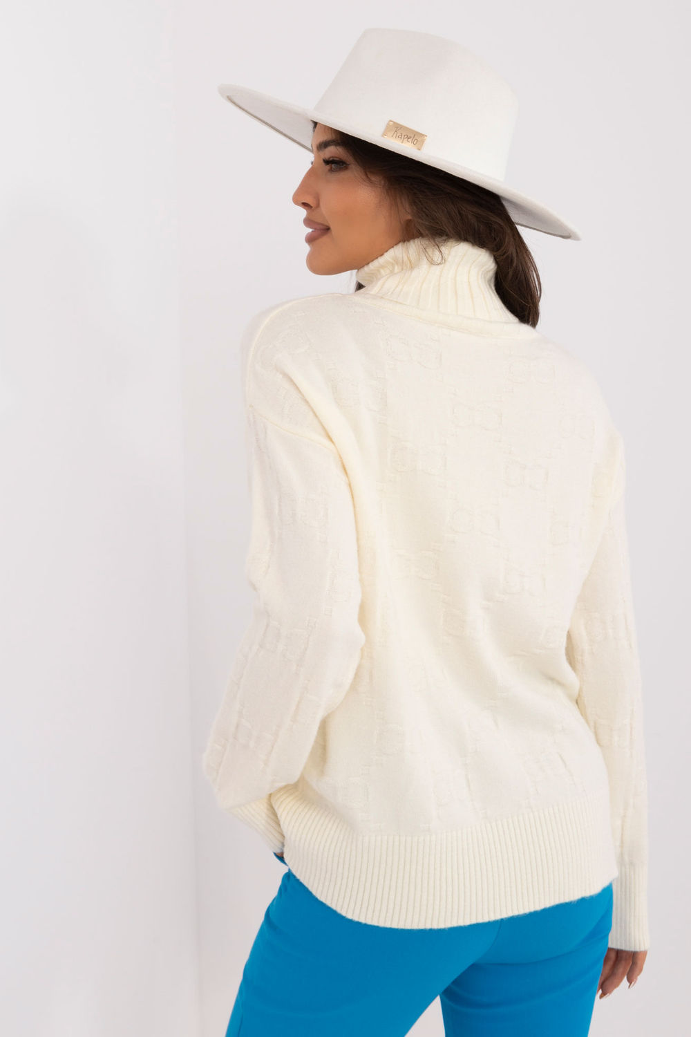 Turtle neck sweater model 199431 AT
