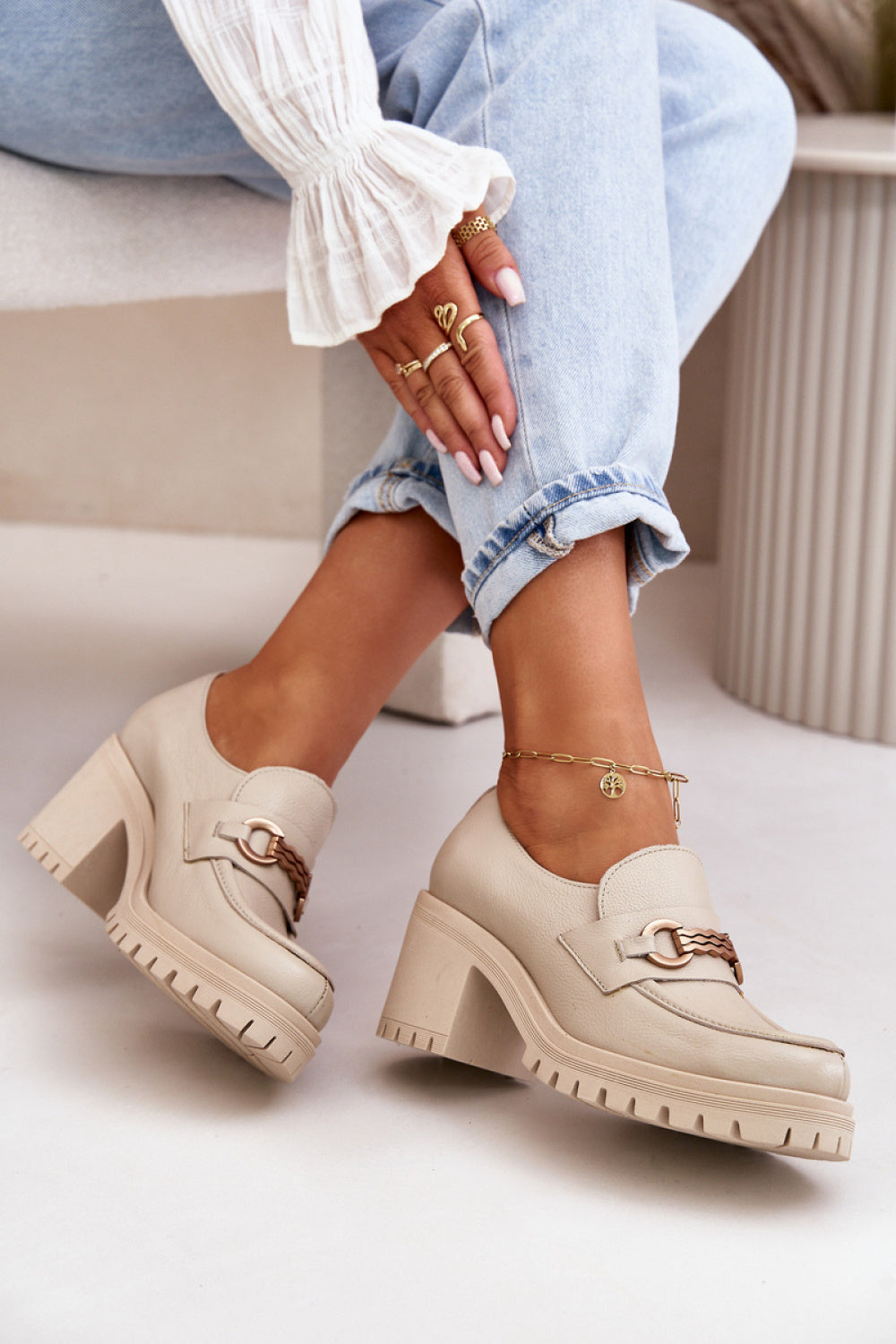 Shoes with heel model 199811 Step in style