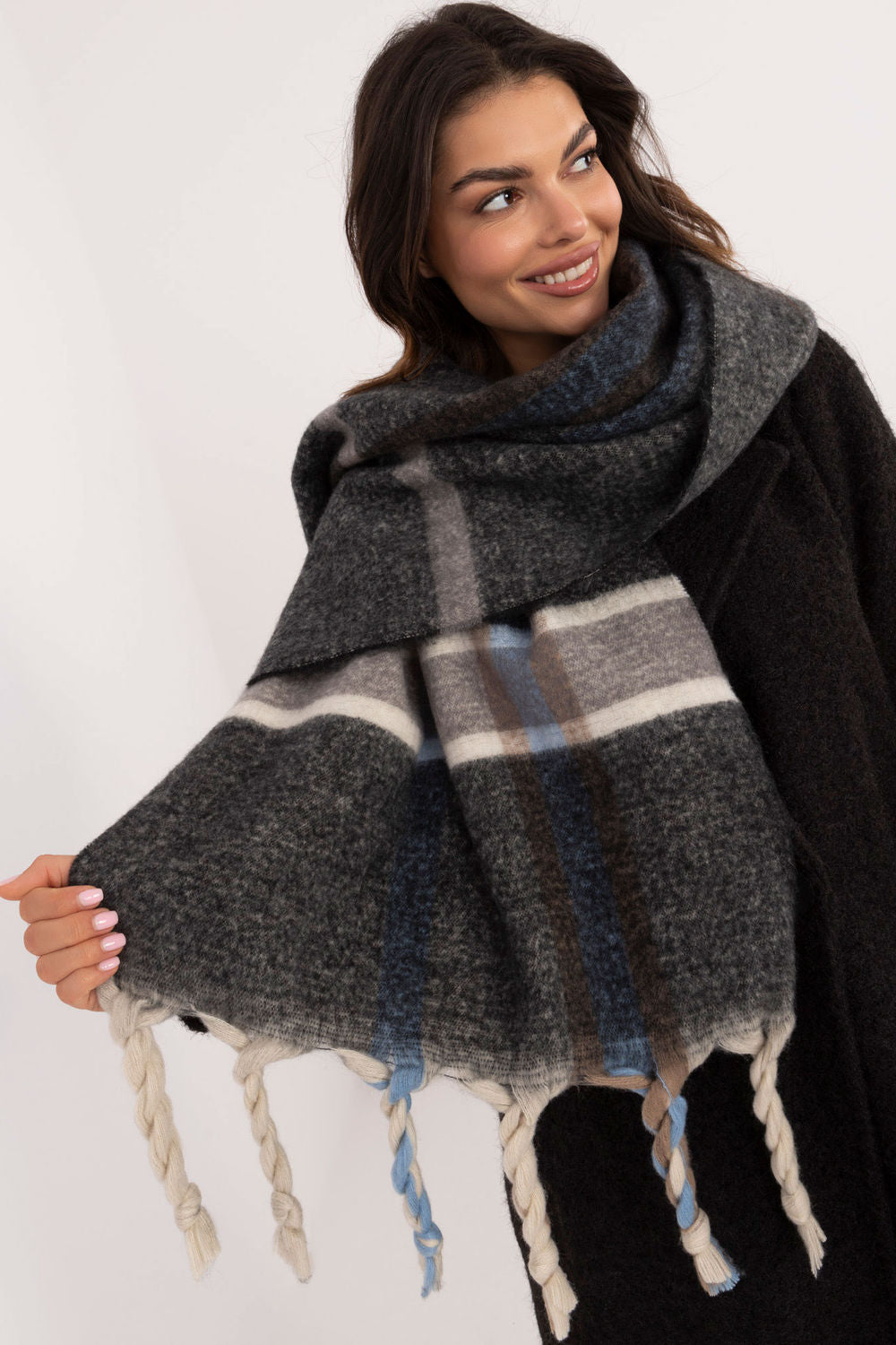Scarf model 202575 AT