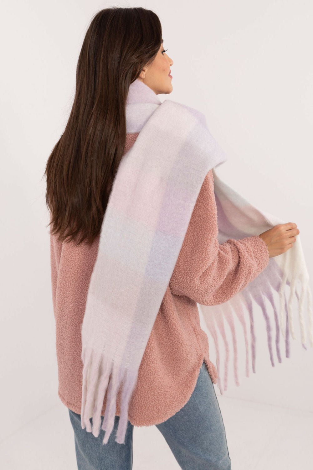 Shawl model 203177 AT