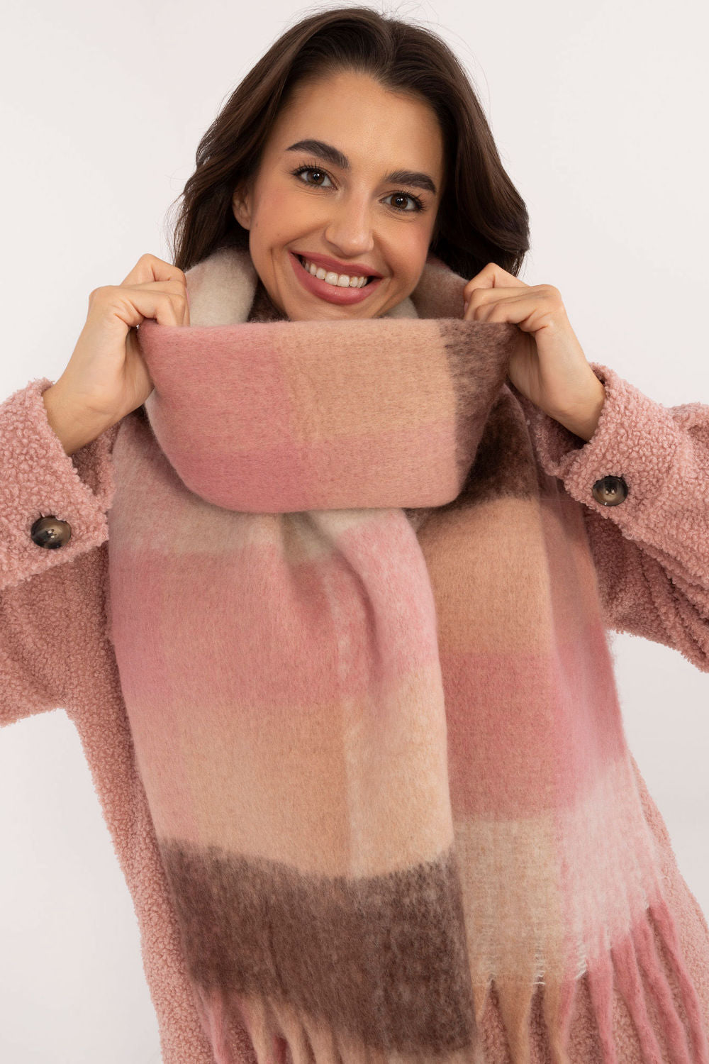 Scarf model 203179 AT