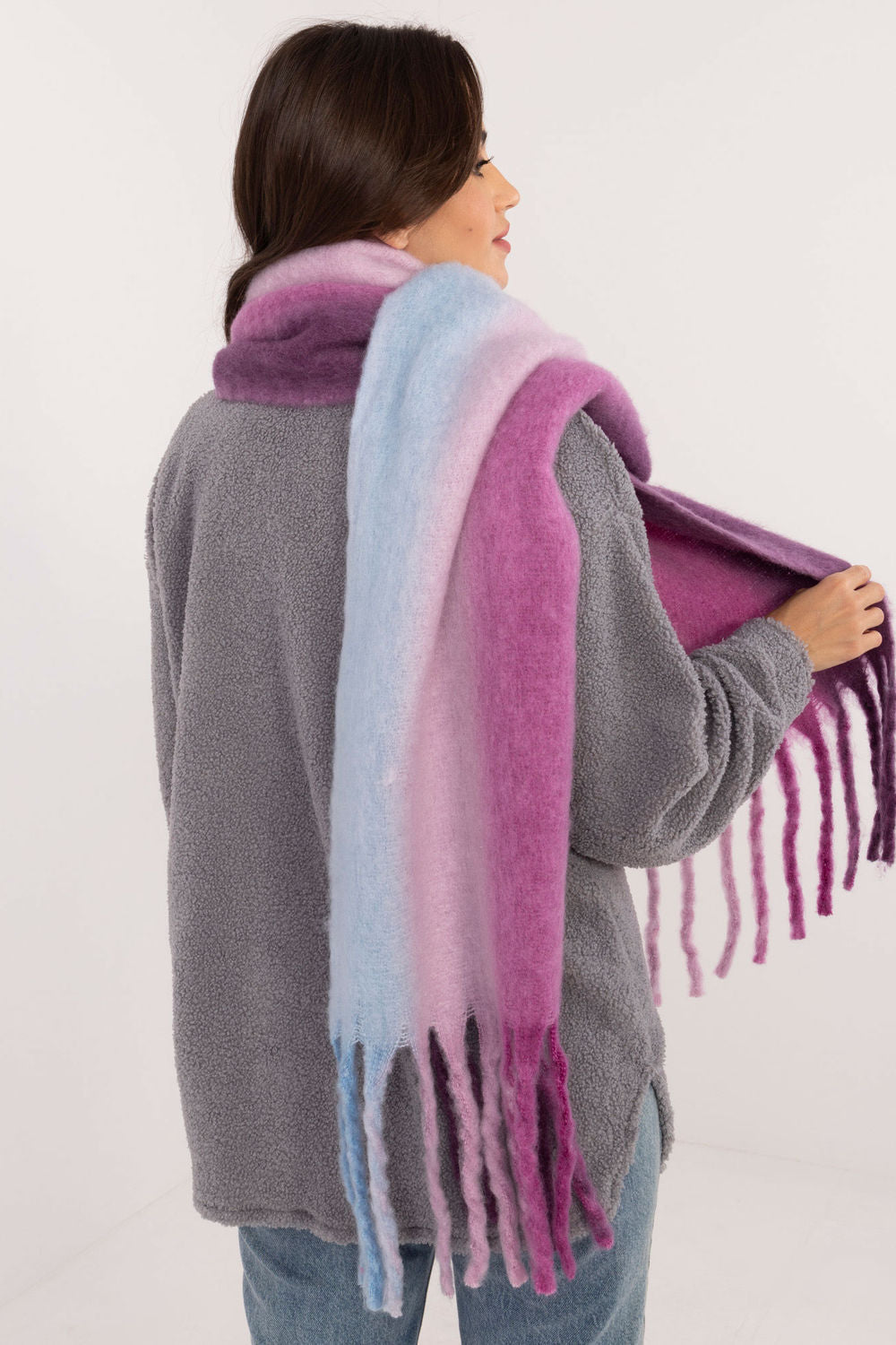 Scarf model 203185 AT