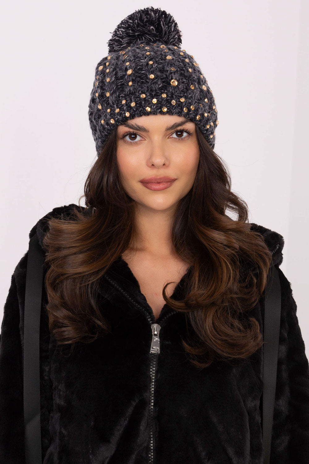 Beanie model 203843 AT