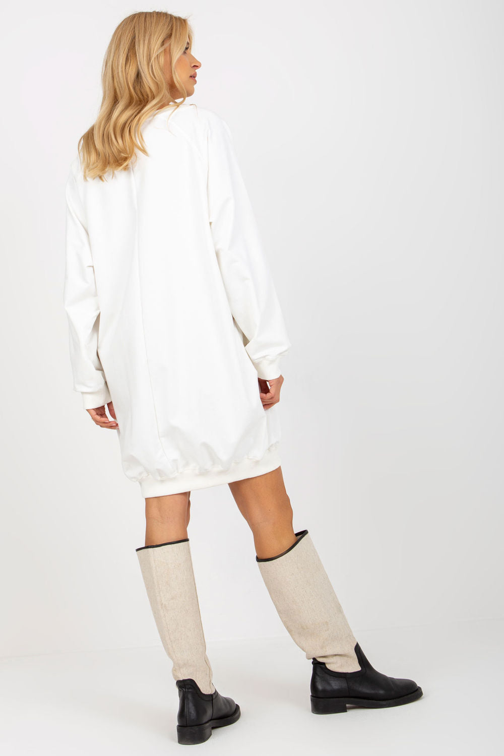 Sweater model 206027 Manufacturer's Price