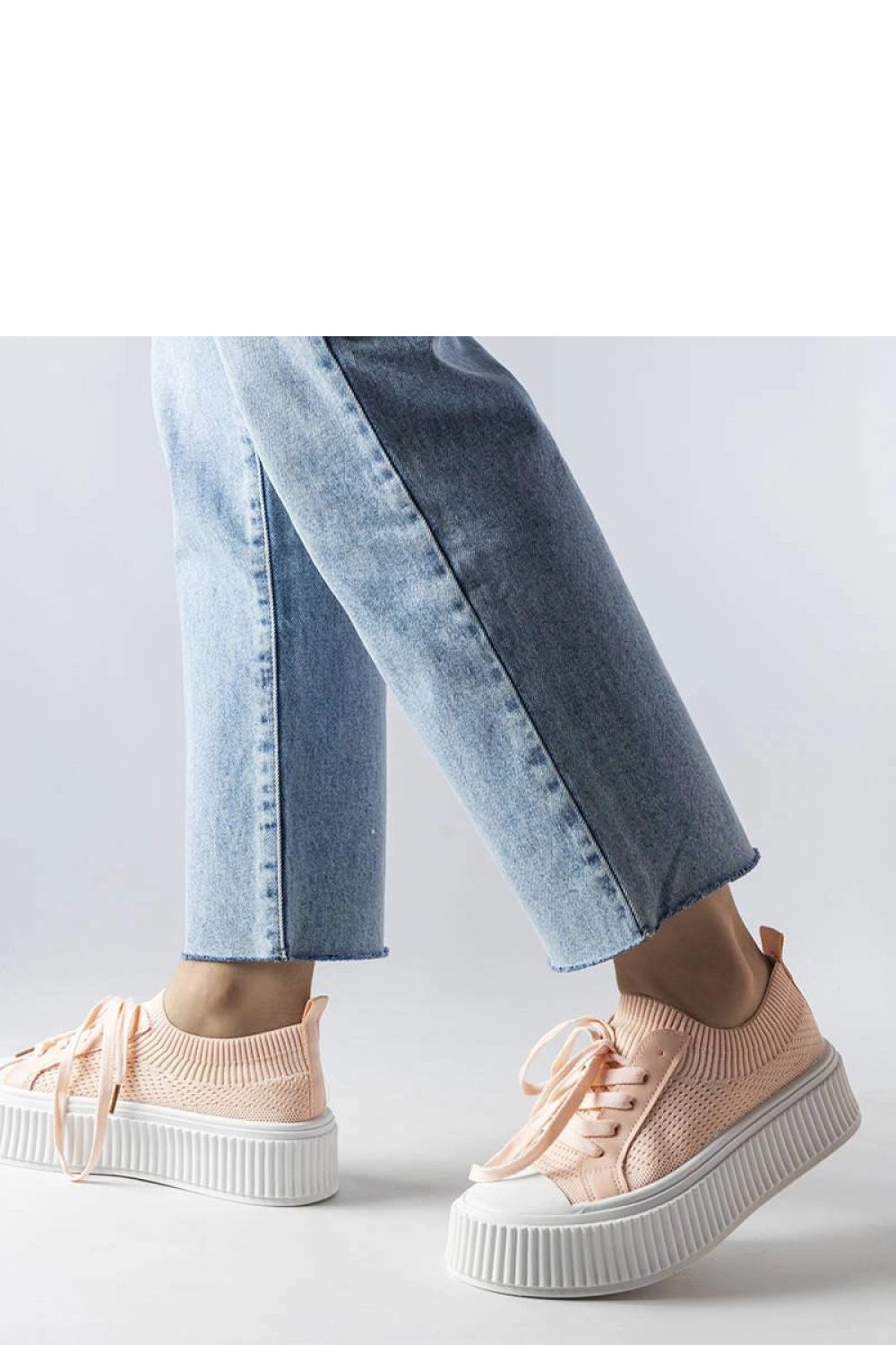 Sneakers model 207827 Solea