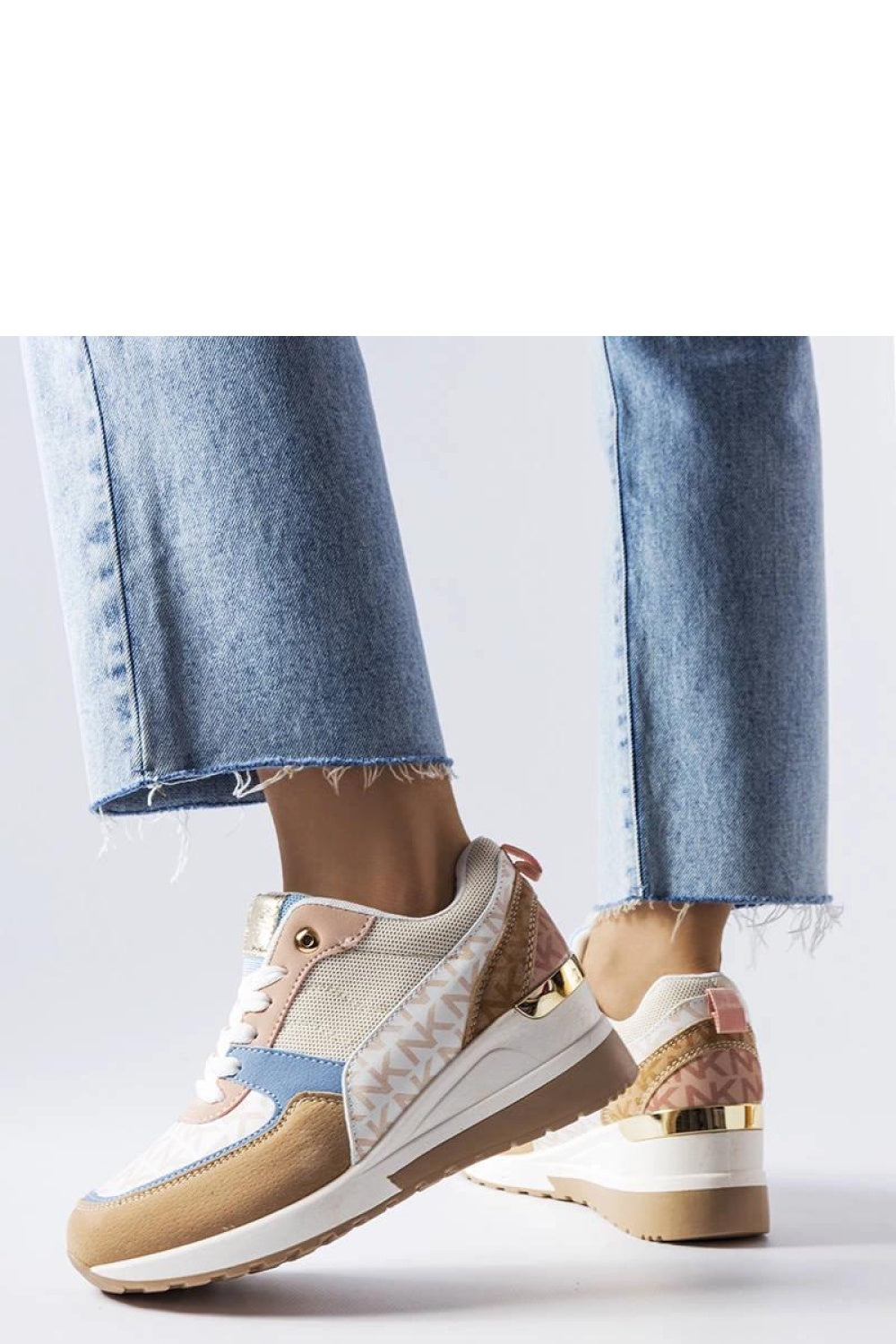 Sneakers model 207951 Solea