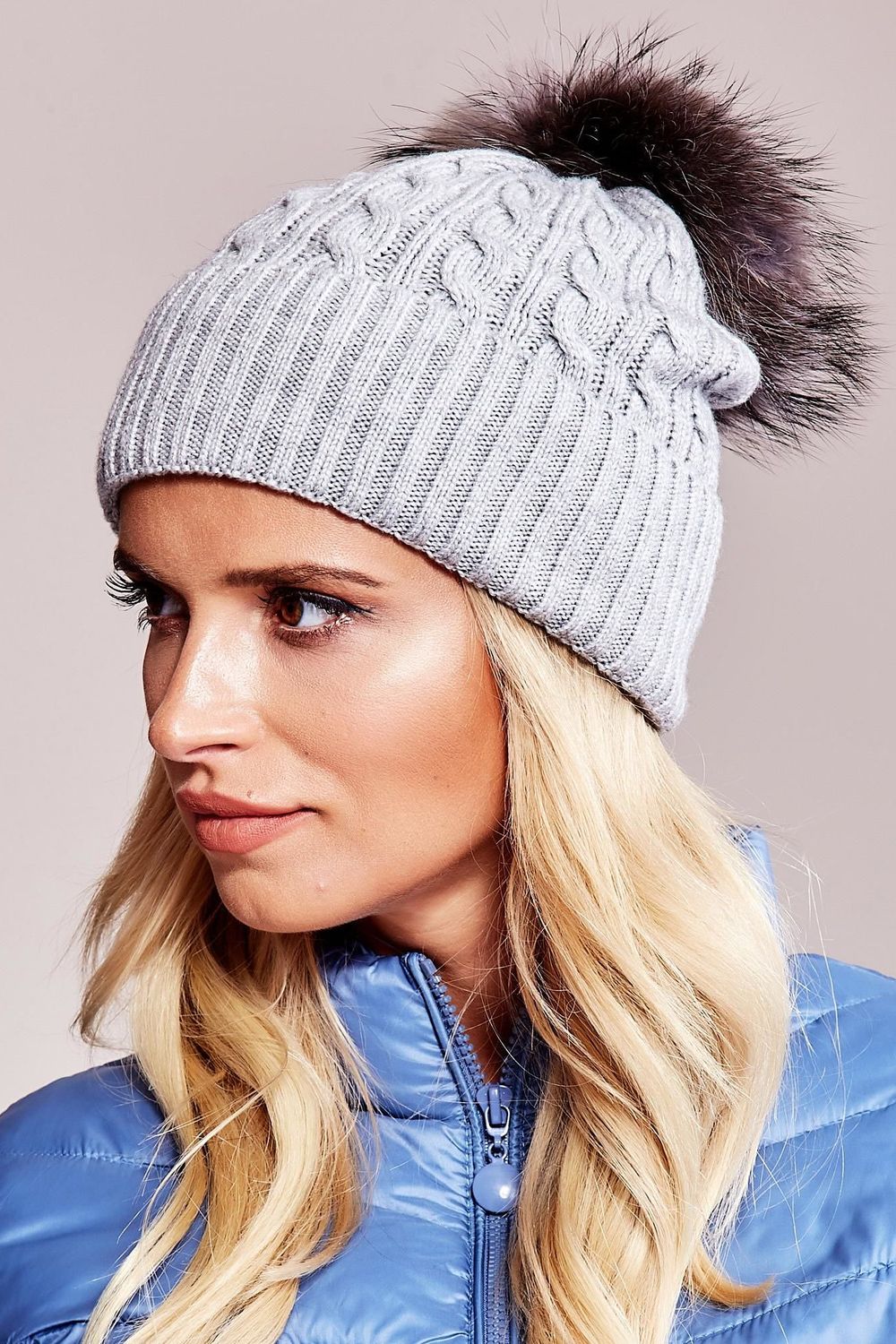 Beanie model 208261 AT