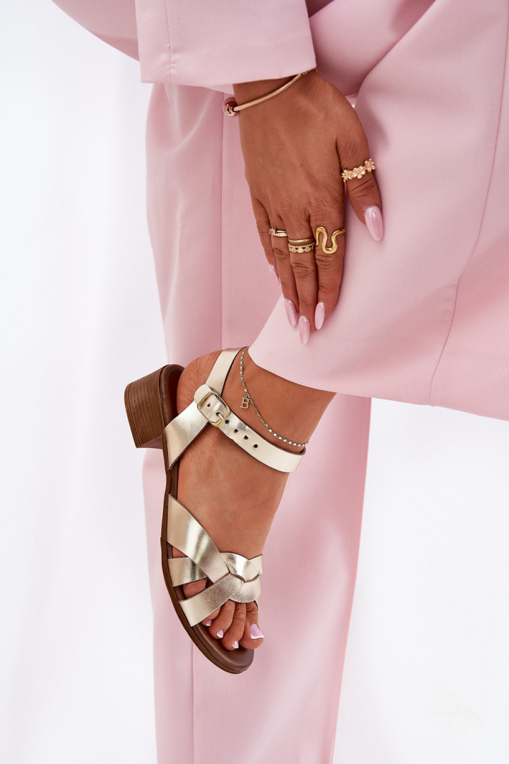 Sandals with heel model 212124 Step in style