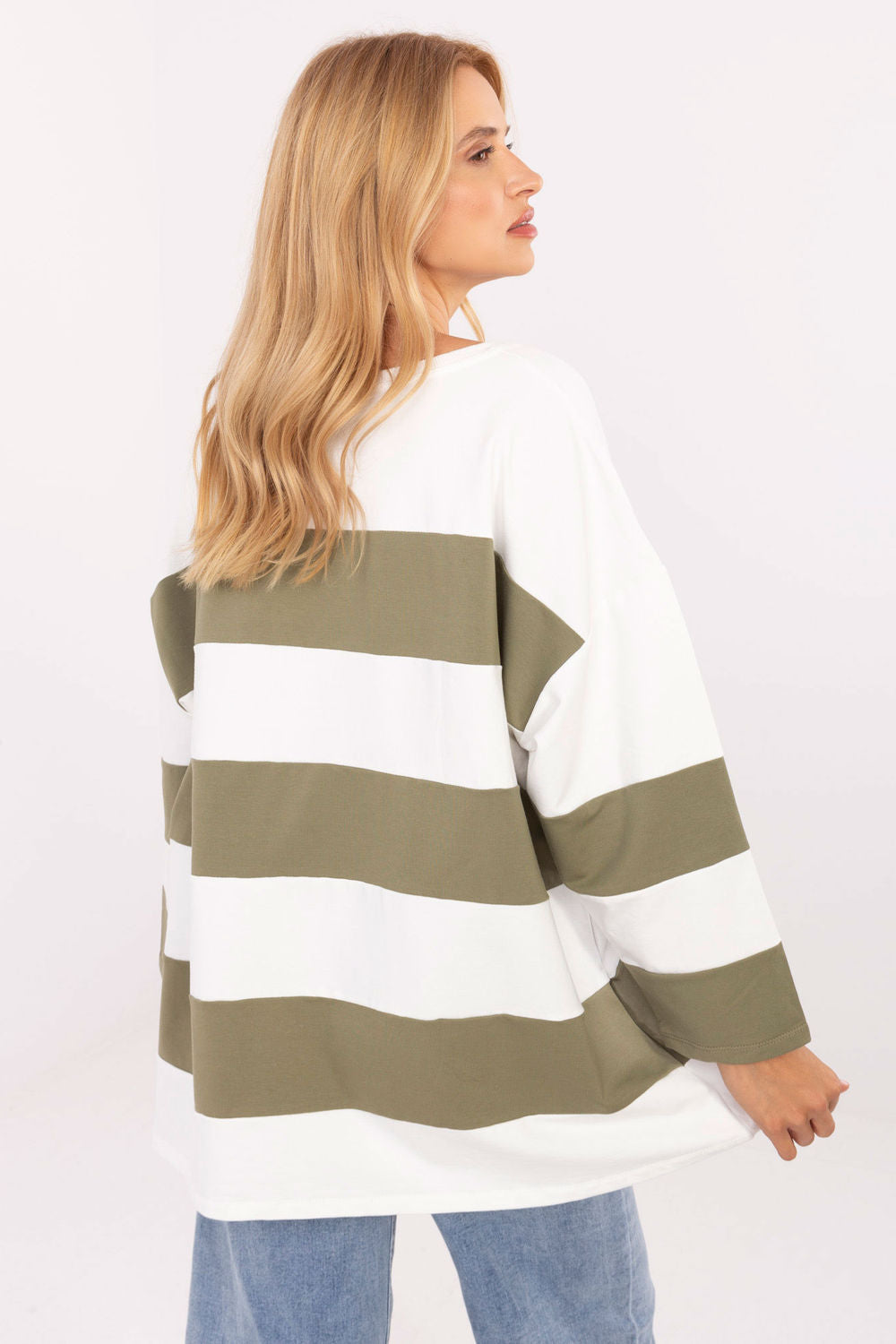 Blouse model 217031 Relevance
