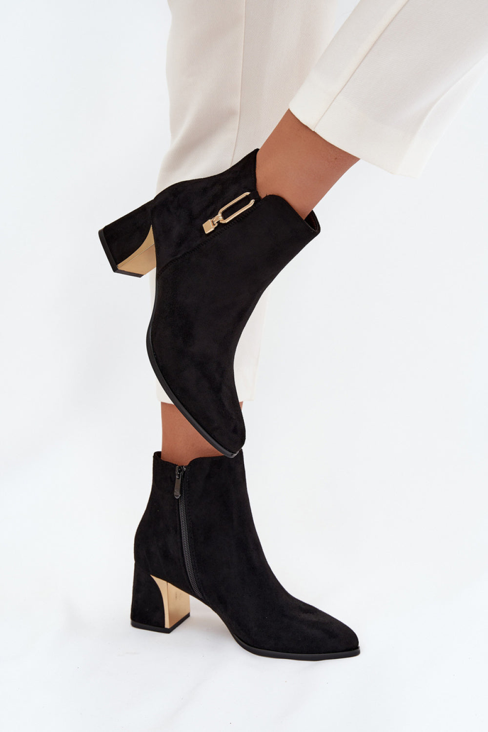 Ankle boots with heel model 217724 Step in style
