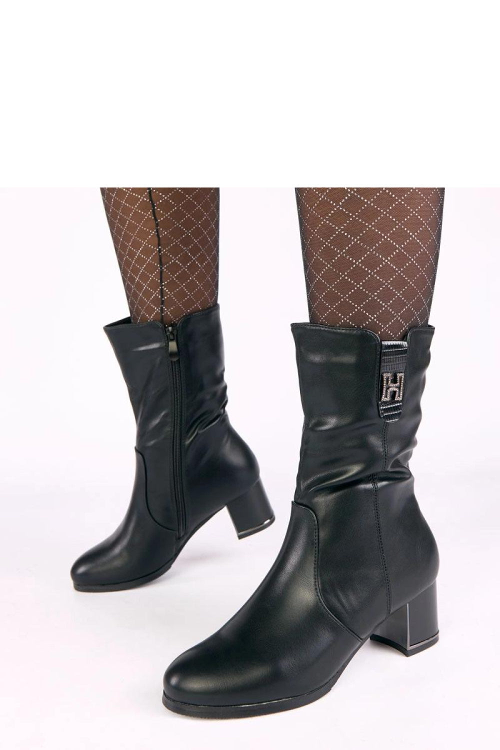 Ankle boots with heel model 221645 Solea
