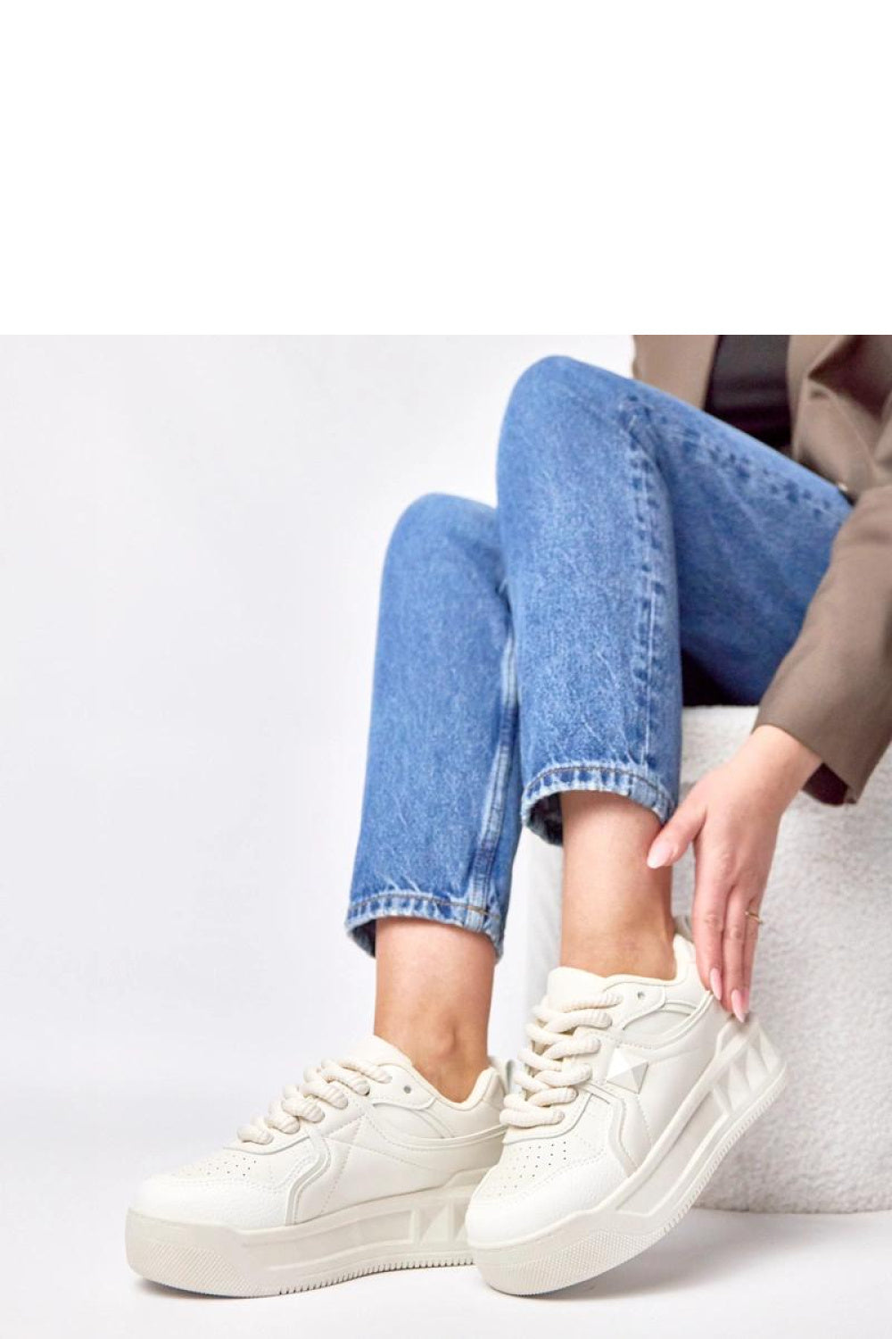 Sneakers model 224152 Solea