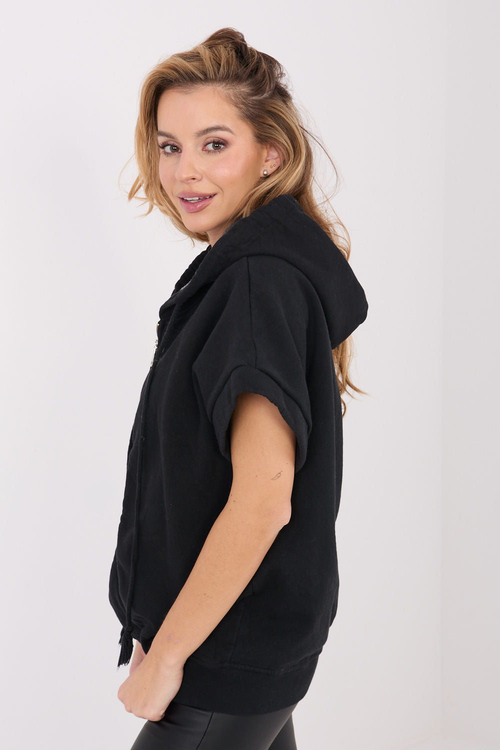 Sweater model 224672 Factory Price