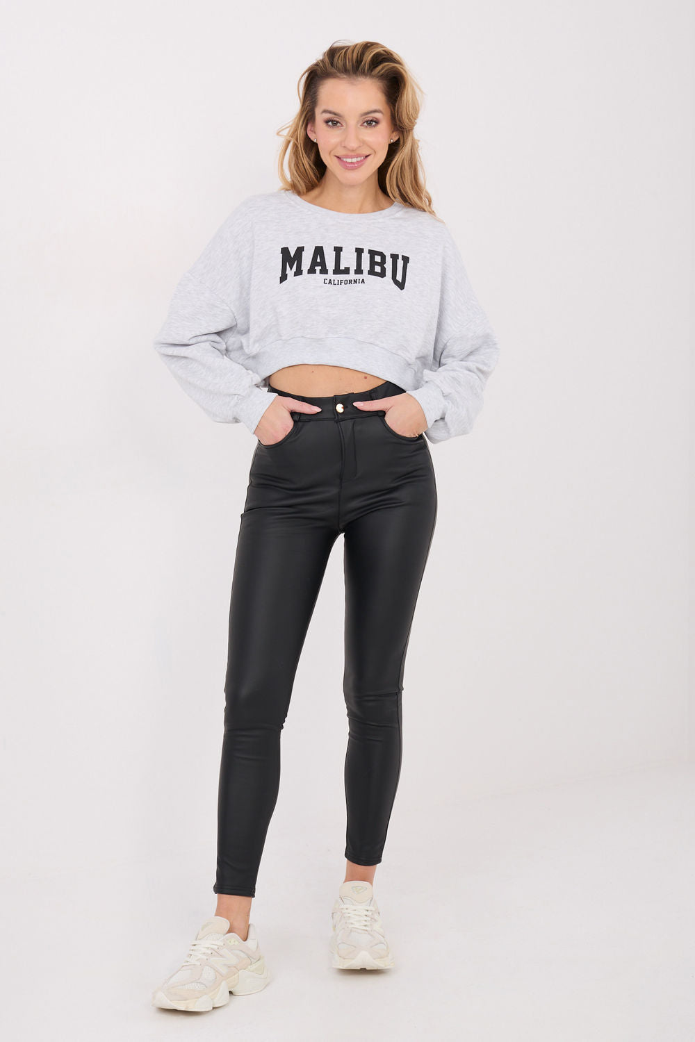 Sweater model 224922 Factory Price