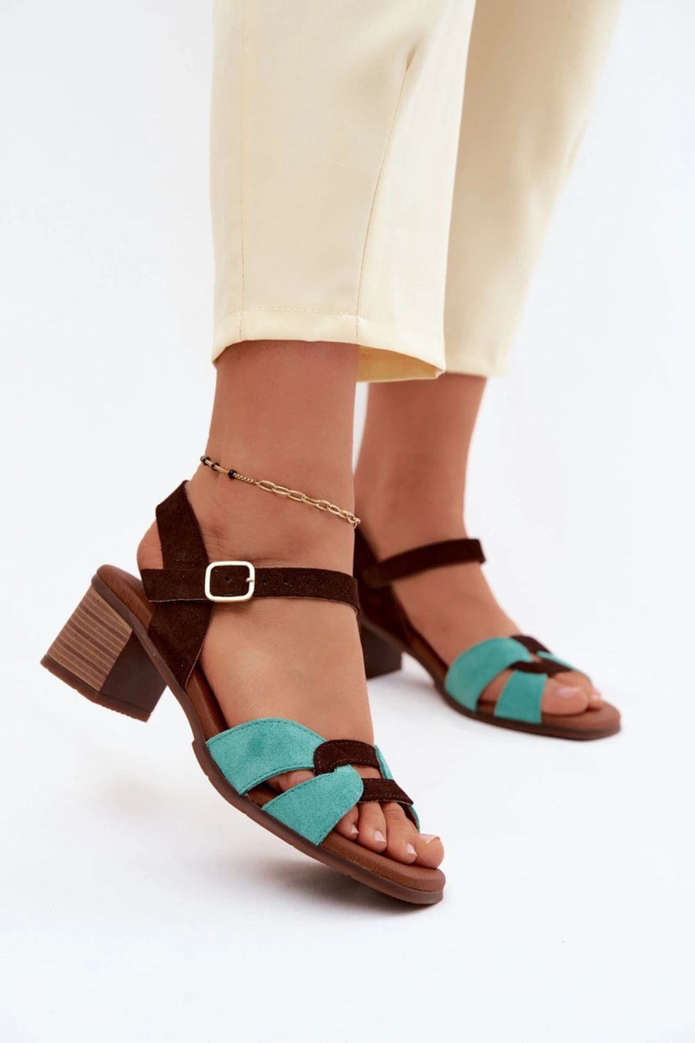 Sandalen mit Absatz model 227911 Step in style