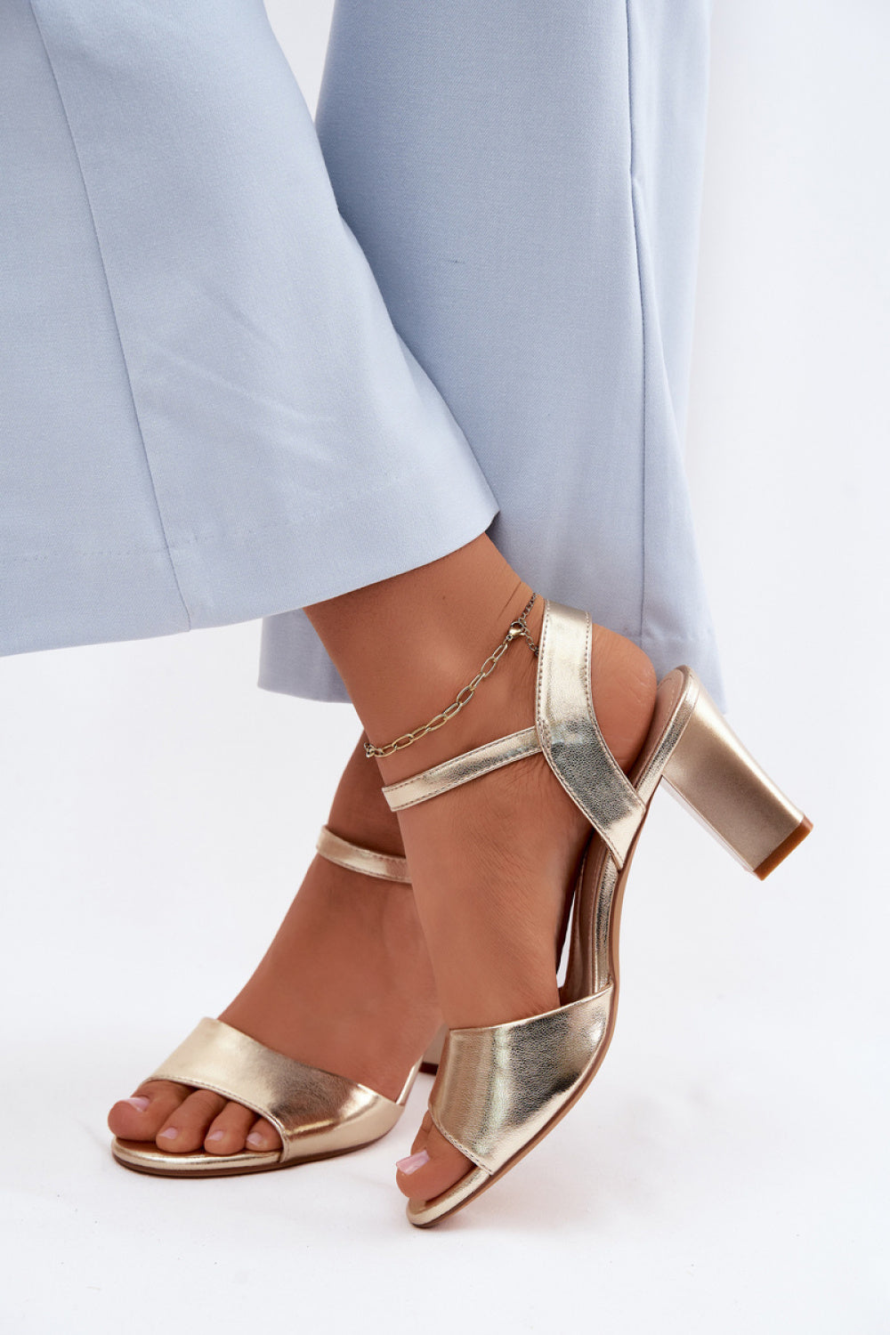 Sandalen mit Absatz model 228102 Step in style