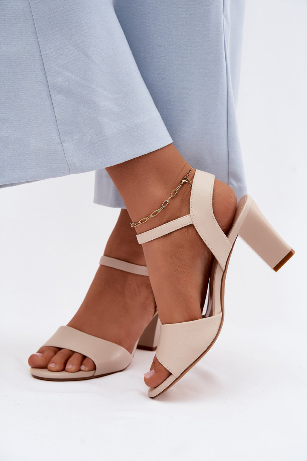 Sandalen mit Absatz model 228103 Step in style