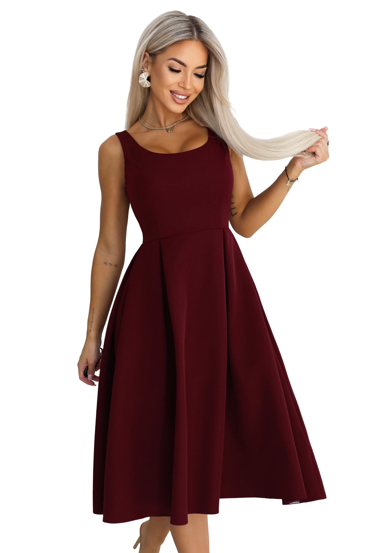695-1 ALVA Ausgestelltes Midikleid mit breiten Trägern