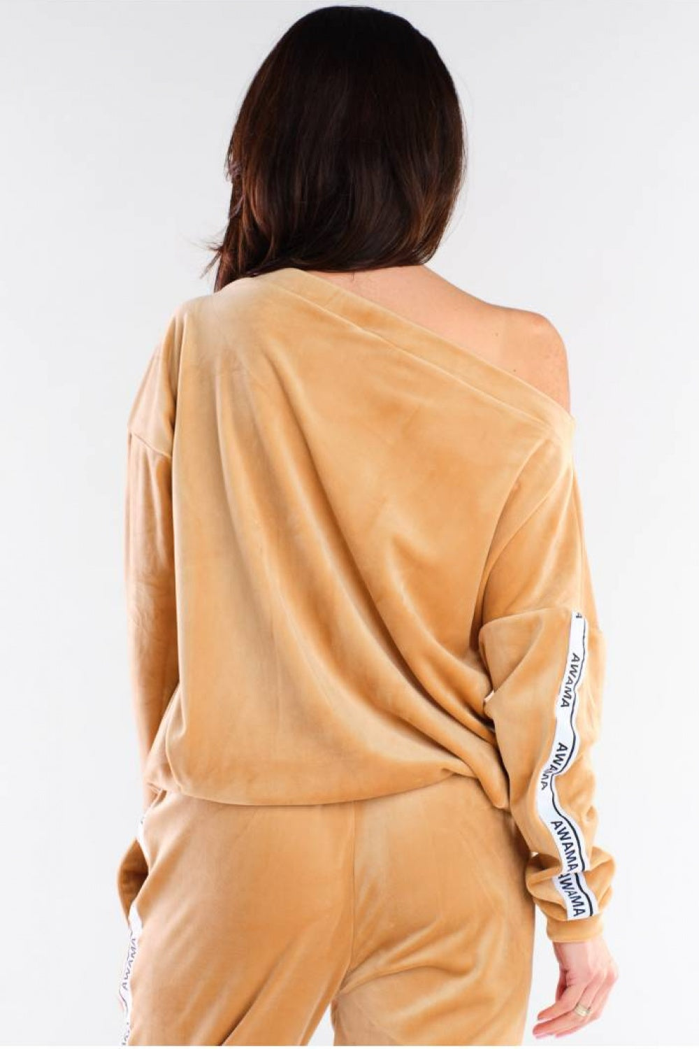 Sweater model 154808 awama