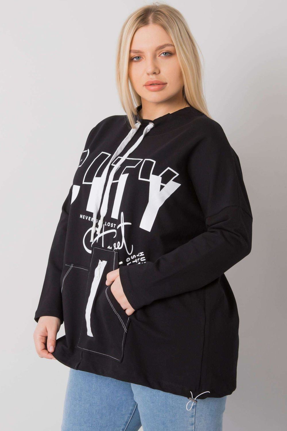 Sweater model 160038 Relevance