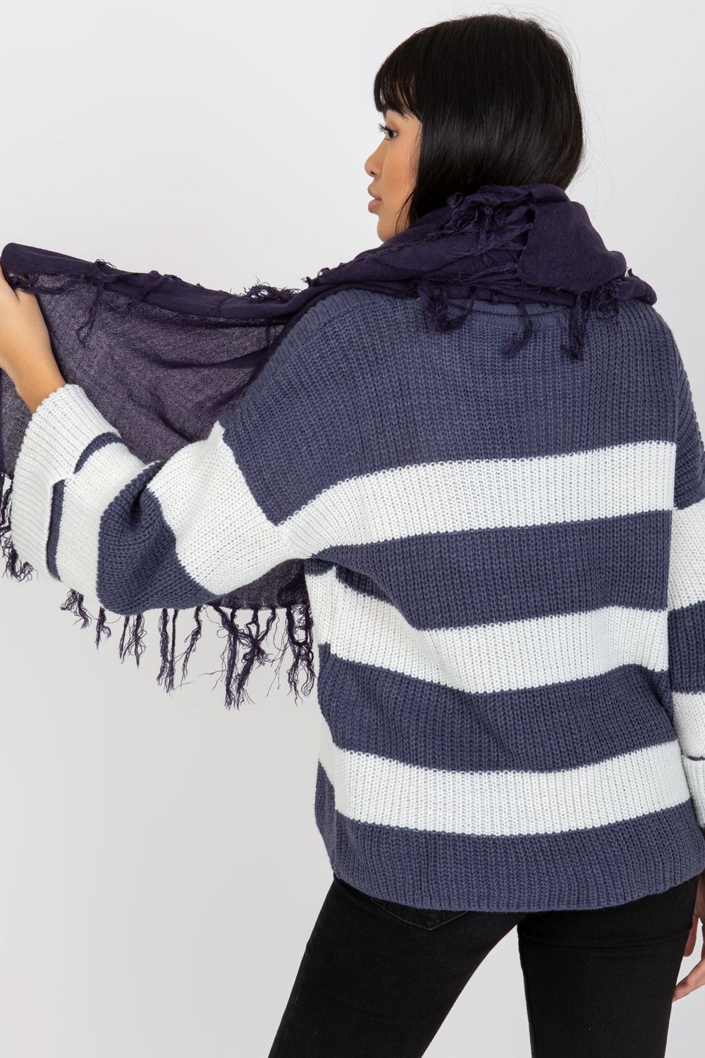 Scarf model 174882 AT
