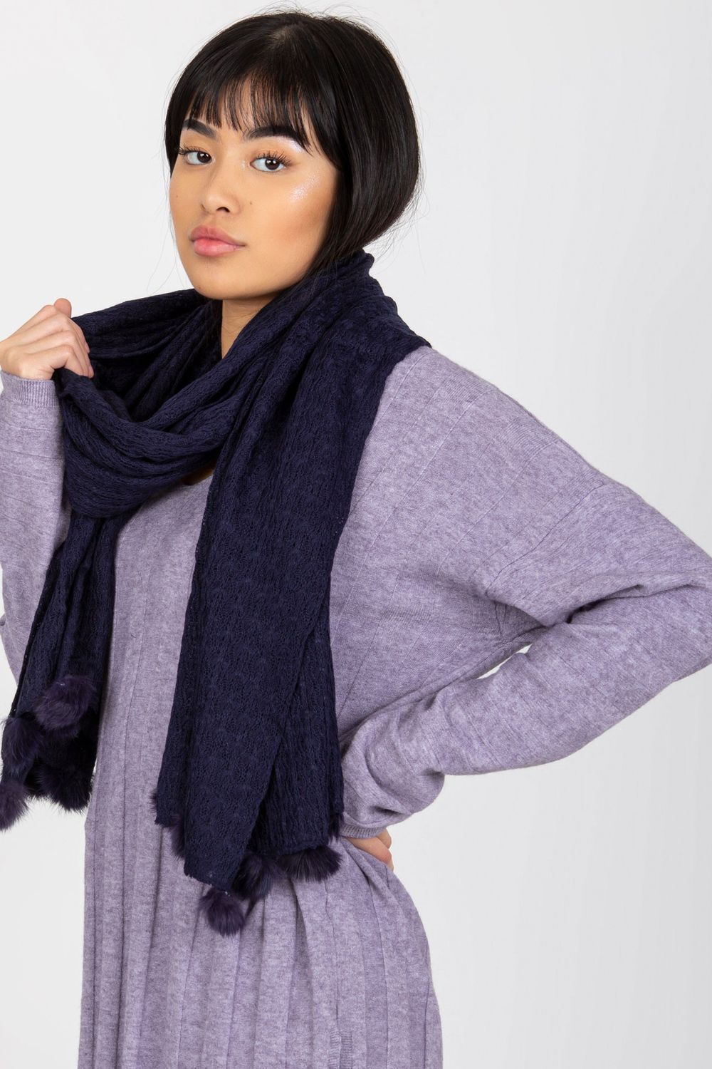 Scarf model 185905 AT