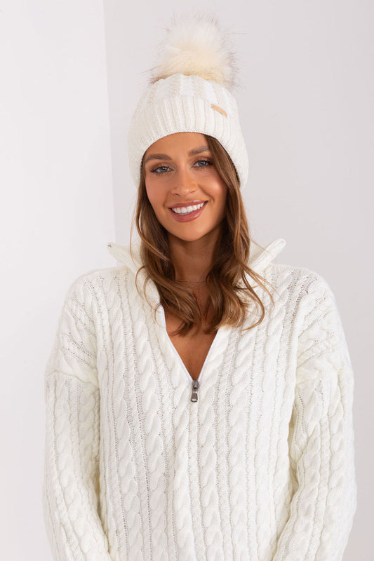 Beanie model 187439 Rue Paris