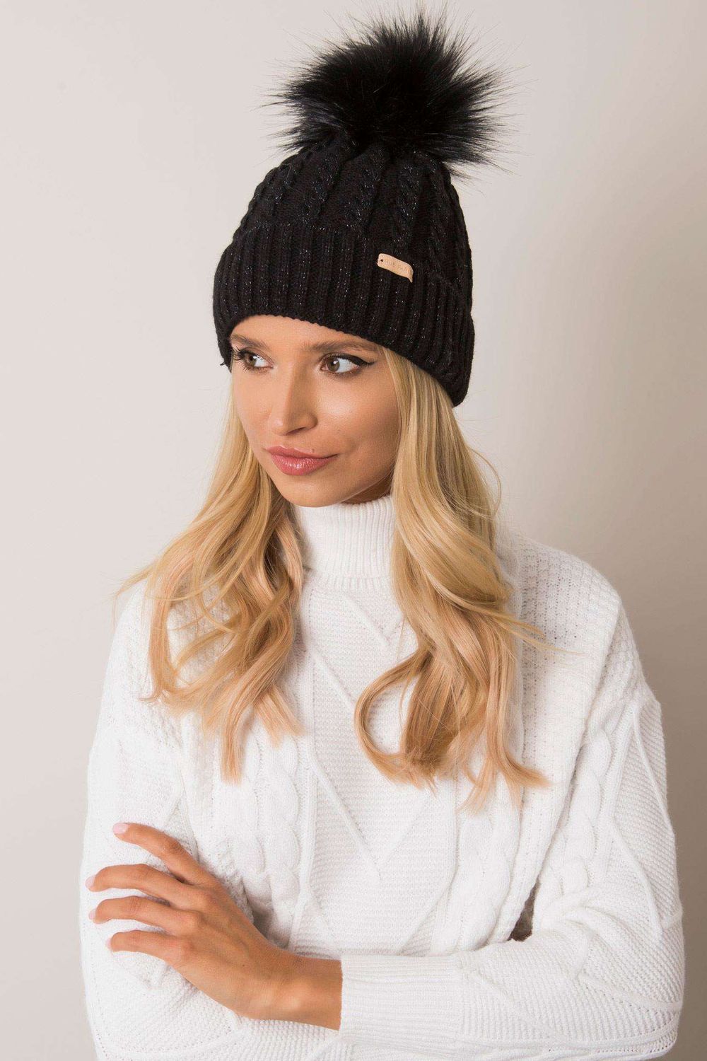 Beanie model 187442 Rue Paris