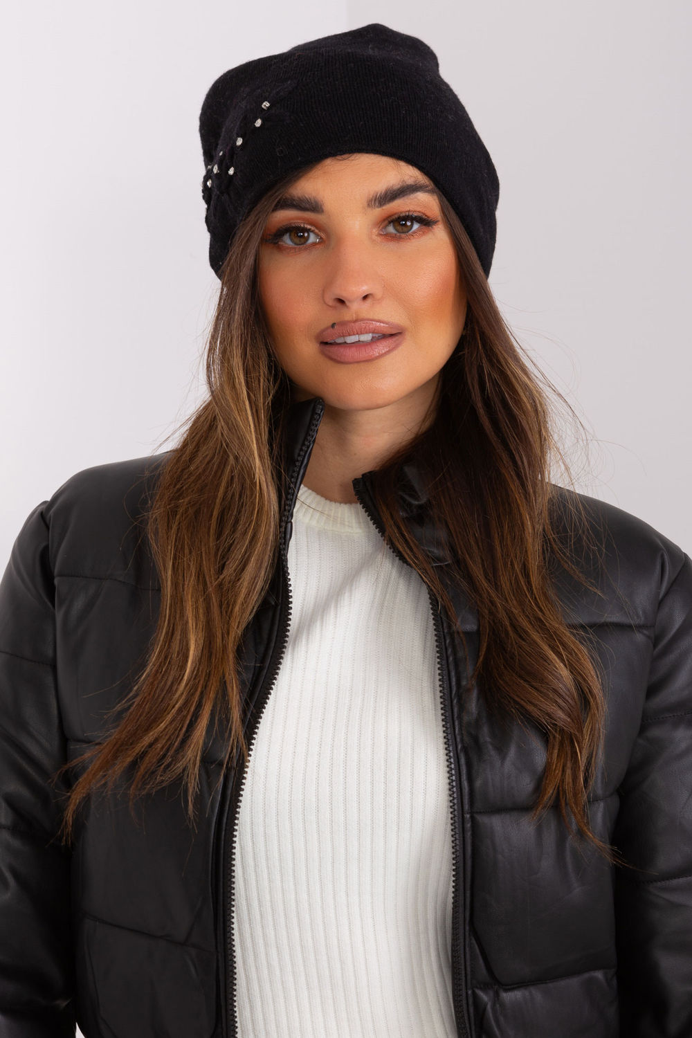 Beanie model 187547 AT