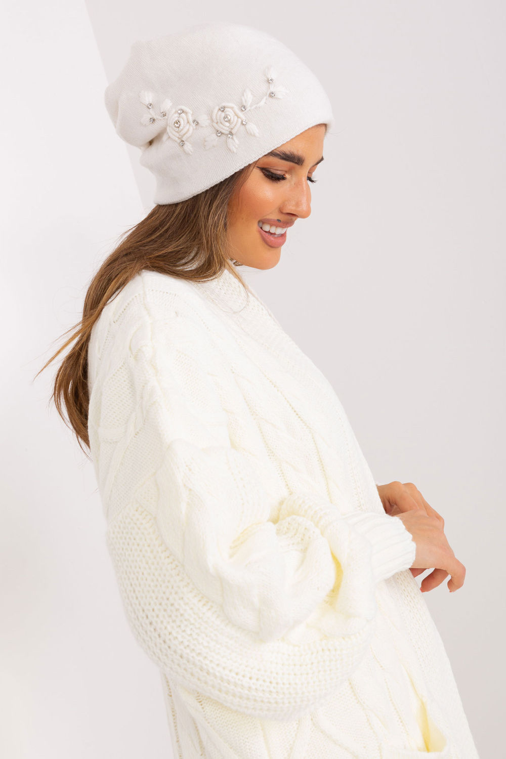 Beanie model 187550 AT