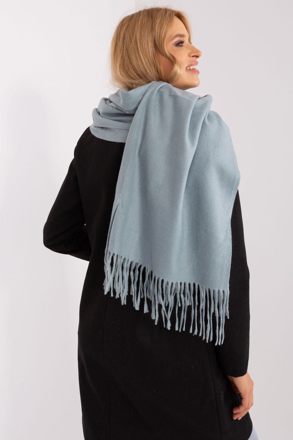 Scarf model 187609 AT