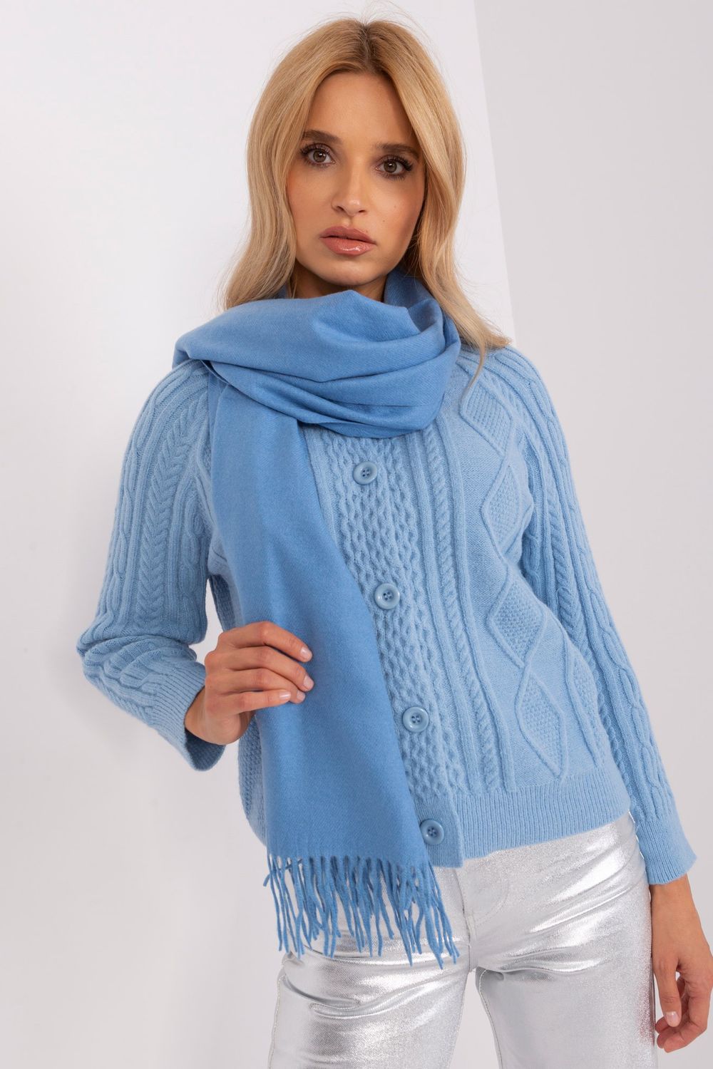Scarf model 187615 AT