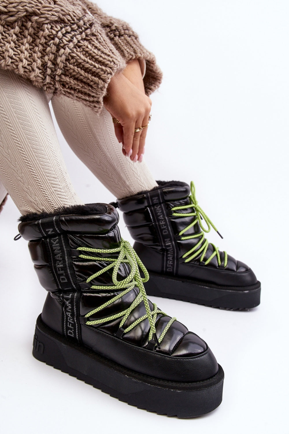 Snowshoes model 188336 Step in style