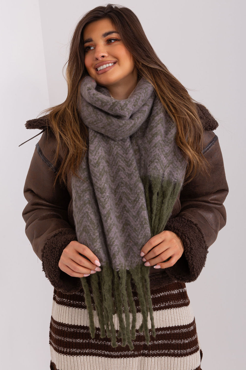 Scarf model 189236 AT