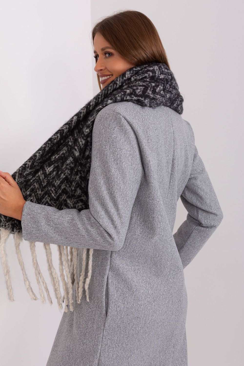 Scarf model 189245 AT