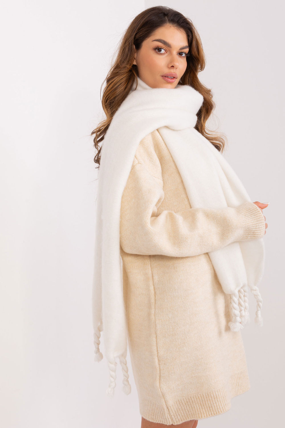 Scarf model 190156 AT