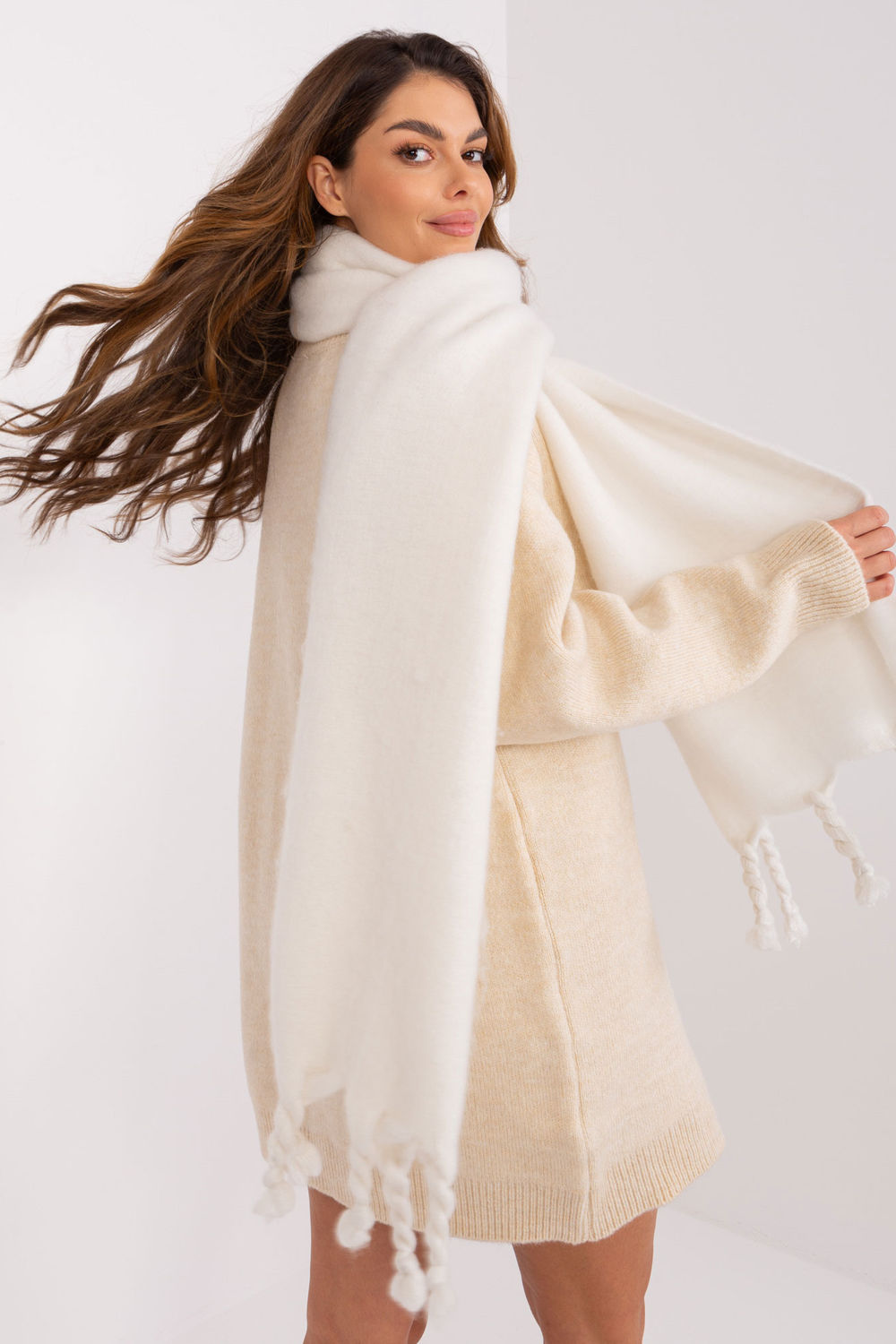 Scarf model 190156 AT