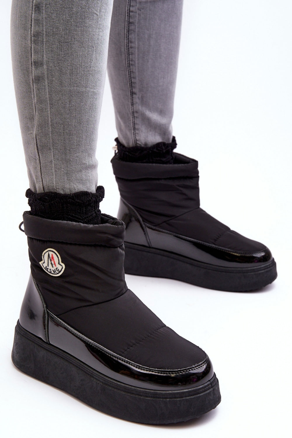 Snowshoes model 190514 Step in style