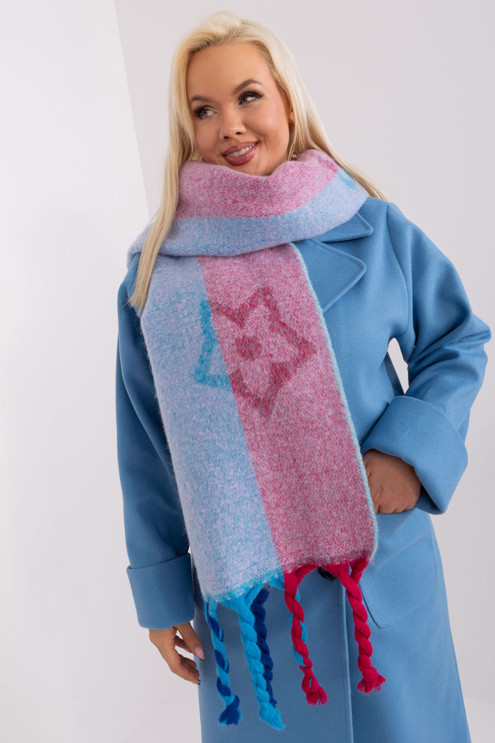 Scarf model 190550 AT