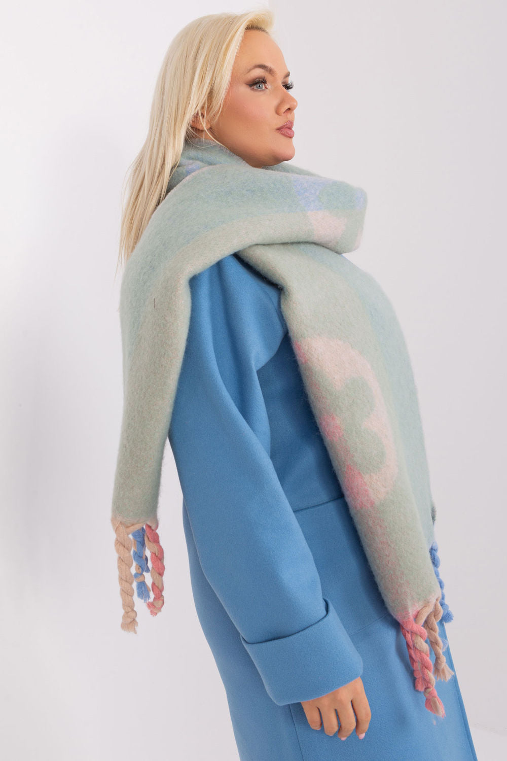 Scarf model 190555 AT