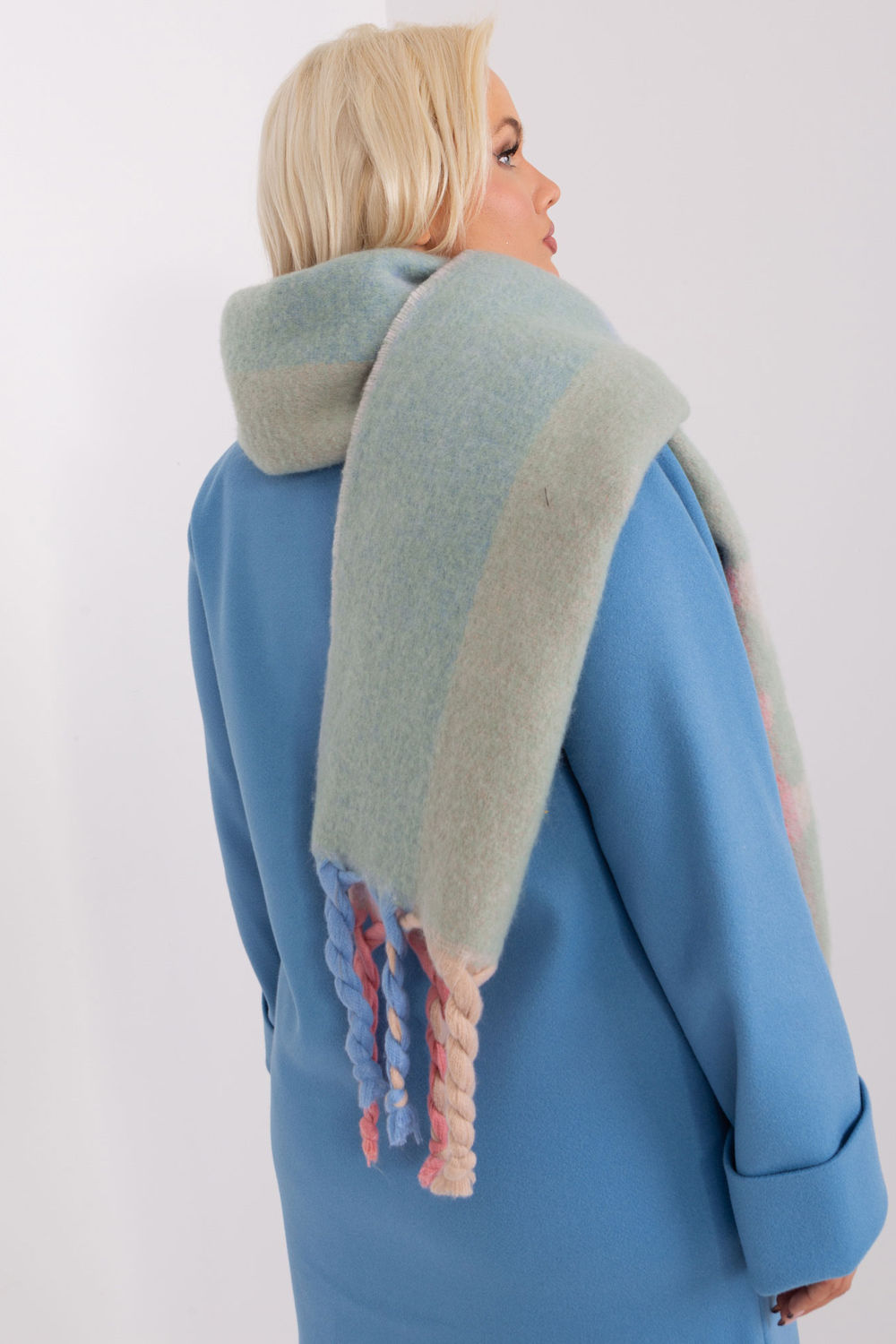 Scarf model 190555 AT