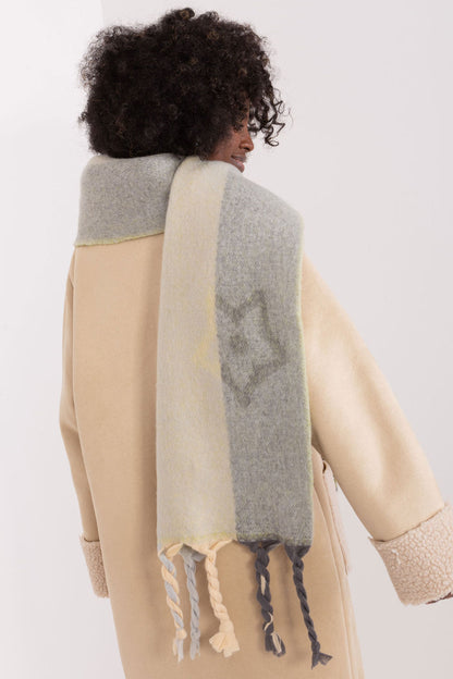Scarf model 190558 AT
