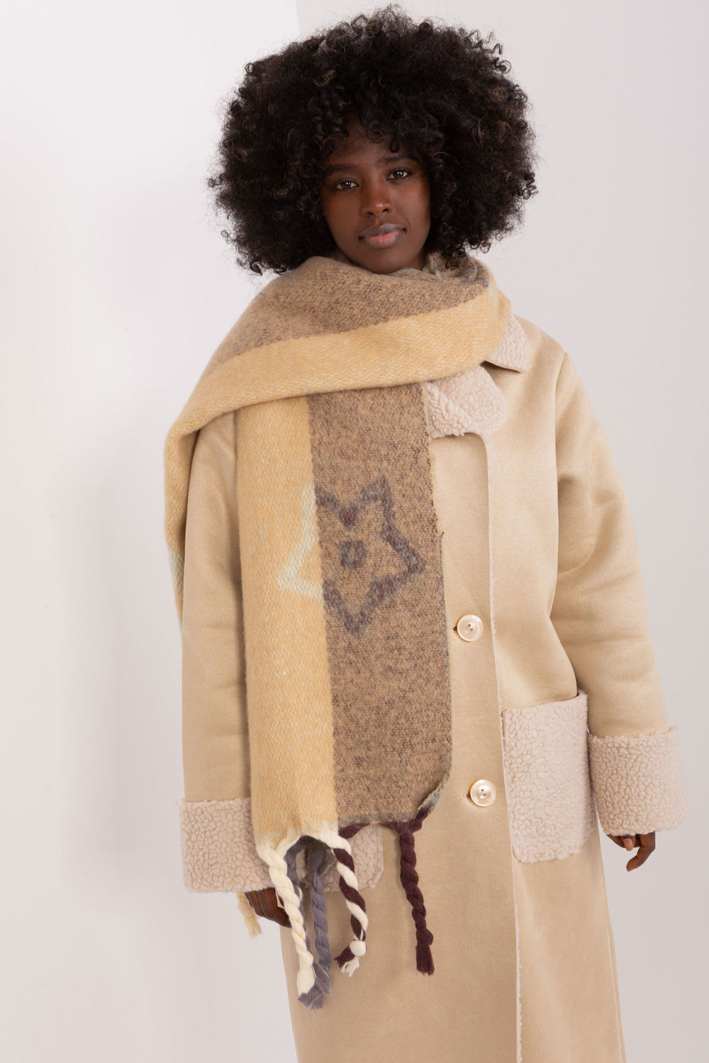 Scarf model 190561 AT
