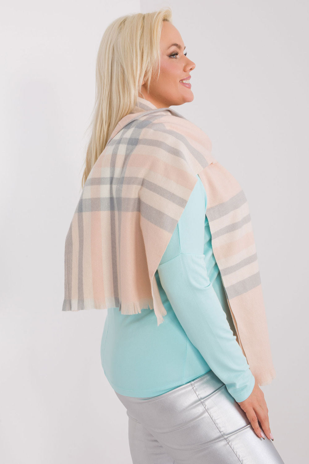 Scarf model 190562 AT