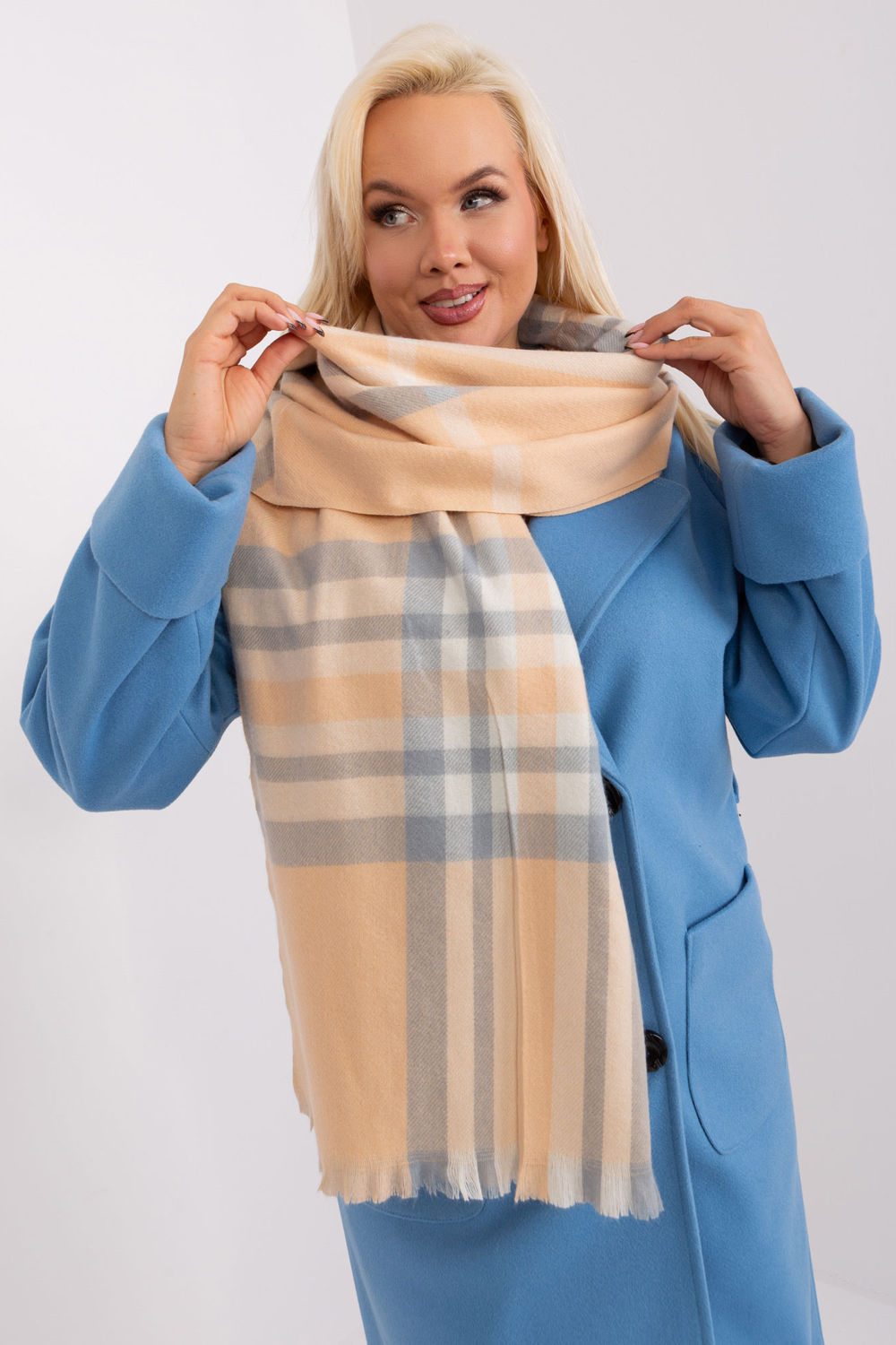 Scarf model 190564 AT