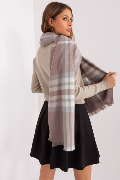 Scarf model 190568 AT